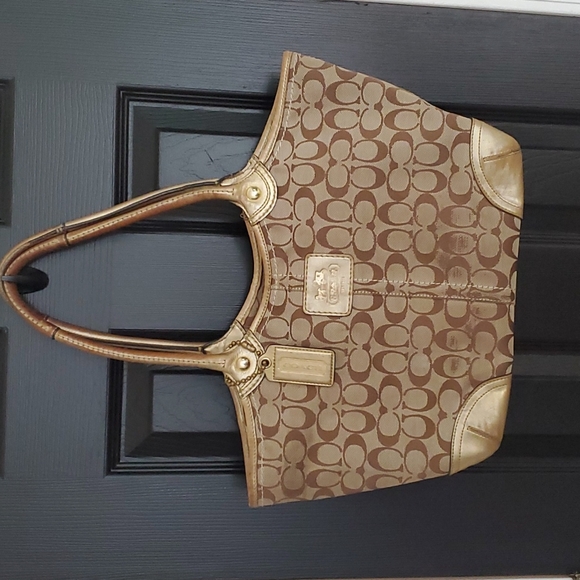 Coach Leather Shoulder Bag Brown/Gold 12369 - Picture 16 of 16